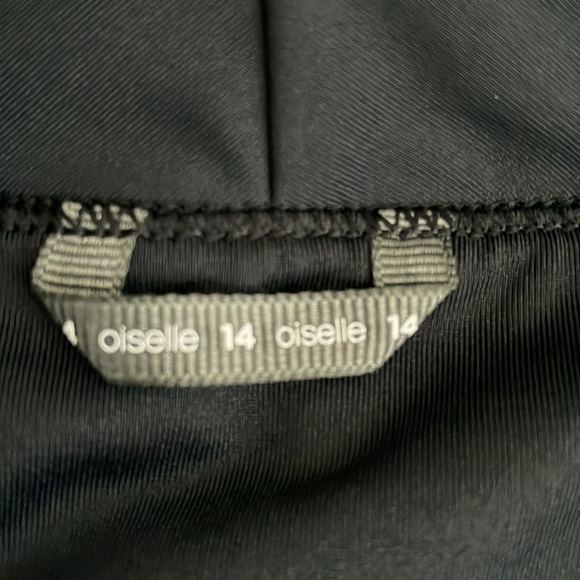 Oiselle Roga Shorts - Picture 3 of 3